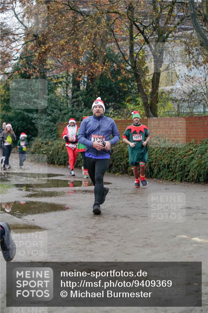 07.12.2025 - St. Pauli X-Mass-Run No. 15 Michael Burmester http://msf.ph/oto/9409369 07.12.2025 09:45:31 Laufen 1072, 317, 1077 meine-sportfotos.de