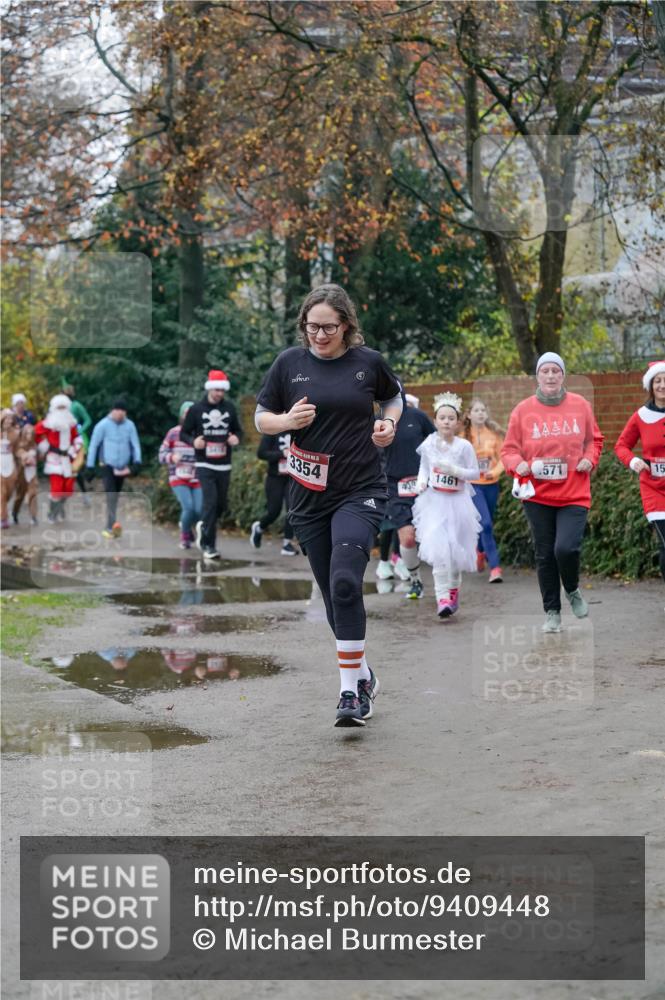 07.12.2025 - St. Pauli X-Mass-Run No. 15 Michael Burmester http://msf.ph/oto/9409448 07.12.2025 09:45:40 Laufen 15, 571, 3354, 1461 meine-sportfotos.de