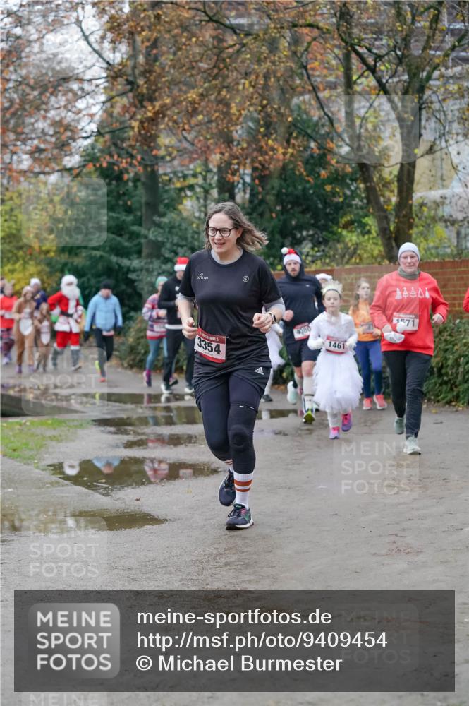 07.12.2025 - St. Pauli X-Mass-Run No. 15 Michael Burmester http://msf.ph/oto/9409454 07.12.2025 09:45:40 Laufen 3354, 4080, 1461, 1, 4, 1, 1571 meine-sportfotos.de