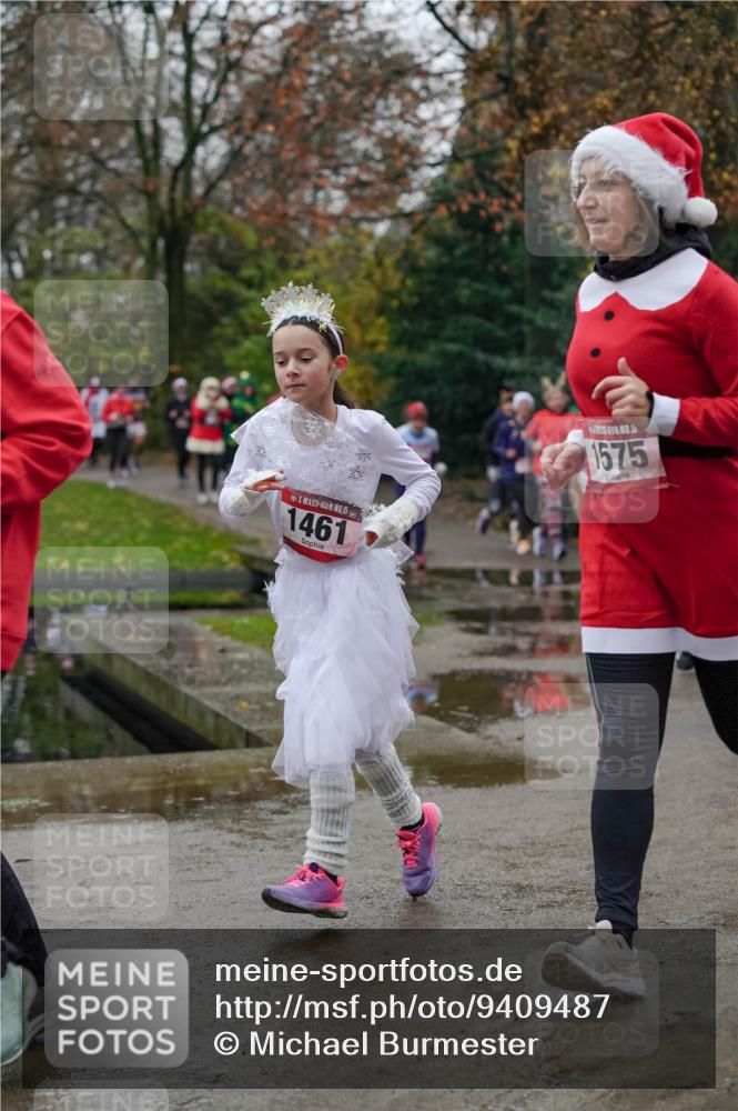 07.12.2025 - St. Pauli X-Mass-Run No. 15 Michael Burmester http://msf.ph/oto/9409487 07.12.2025 09:45:44 Laufen 5, 1461, 1575 meine-sportfotos.de