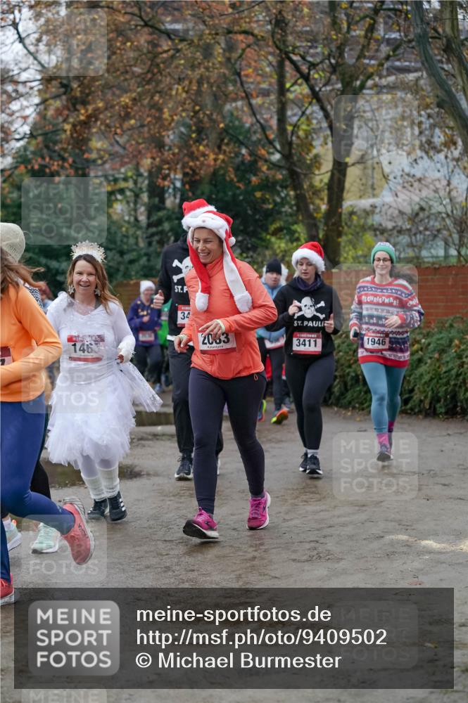 07.12.2025 - St. Pauli X-Mass-Run No. 15 Michael Burmester http://msf.ph/oto/9409502 07.12.2025 09:45:45 Laufen 1463, 34, 2083, 3411, 1946 meine-sportfotos.de