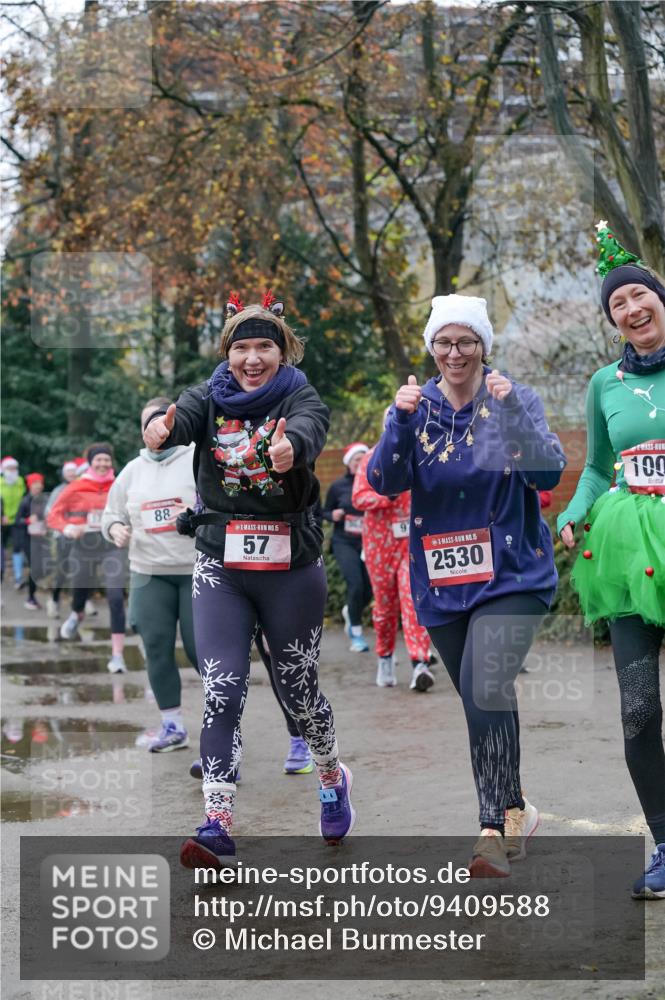 07.12.2025 - St. Pauli X-Mass-Run No. 15 Michael Burmester http://msf.ph/oto/9409588 07.12.2025 09:45:53 Laufen 88, 15, 9, 57, 15, 2530, 0, 100 meine-sportfotos.de