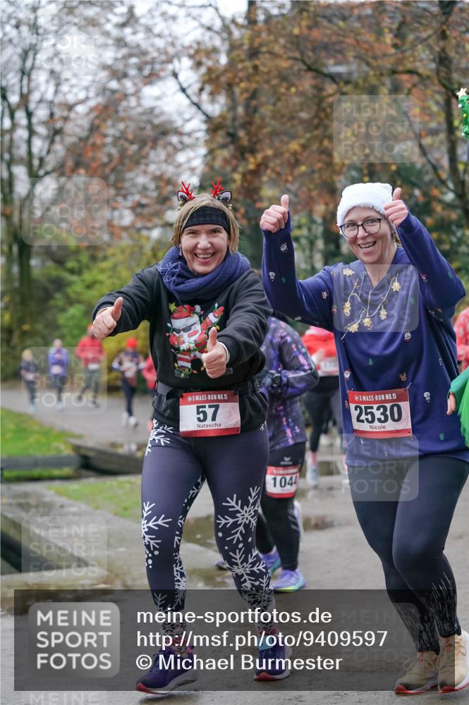 07.12.2025 - St. Pauli X-Mass-Run No. 15 Michael Burmester http://msf.ph/oto/9409597 07.12.2025 09:45:54 Laufen 15, 57, 15, 2530, 1044 meine-sportfotos.de