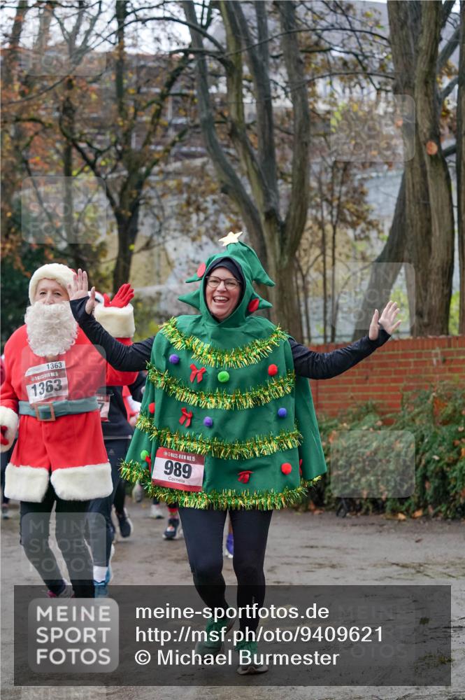 07.12.2025 - St. Pauli X-Mass-Run No. 15 Michael Burmester http://msf.ph/oto/9409621 07.12.2025 09:45:57 Laufen 1363, 15, 1363, 15, 989 meine-sportfotos.de