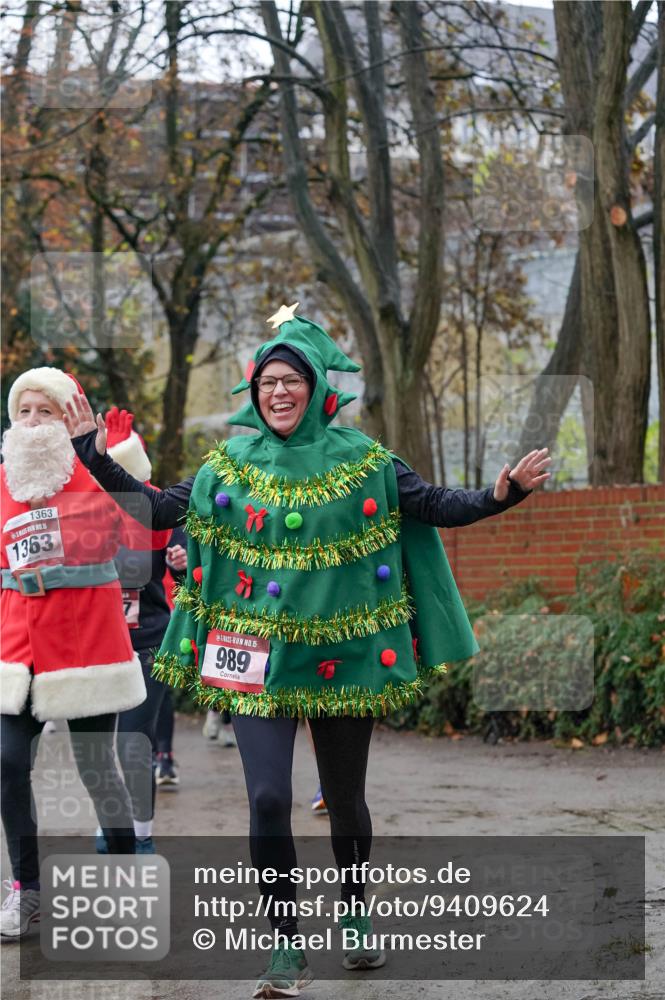 07.12.2025 - St. Pauli X-Mass-Run No. 15 Michael Burmester http://msf.ph/oto/9409624 07.12.2025 09:45:57 Laufen 1363, 1363, 15, 989 meine-sportfotos.de