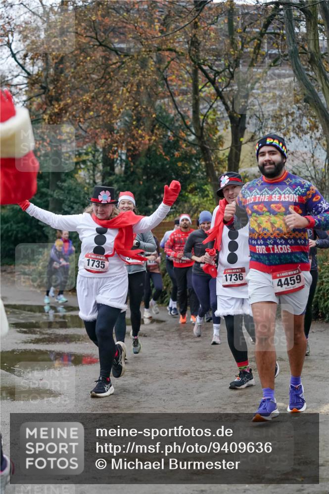 07.12.2025 - St. Pauli X-Mass-Run No. 15 Michael Burmester http://msf.ph/oto/9409636 07.12.2025 09:45:59 Laufen 15, 1735, 1736, 4459 meine-sportfotos.de
