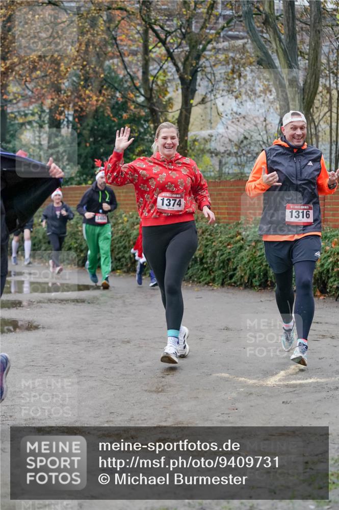07.12.2025 - St. Pauli X-Mass-Run No. 15 Michael Burmester http://msf.ph/oto/9409731 07.12.2025 09:46:13 Laufen 3414, 1374, 1316 meine-sportfotos.de