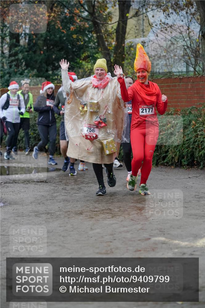 07.12.2025 - St. Pauli X-Mass-Run No. 15 Michael Burmester http://msf.ph/oto/9409799 07.12.2025 09:46:21 Laufen 960, 756, 52, 2177 meine-sportfotos.de