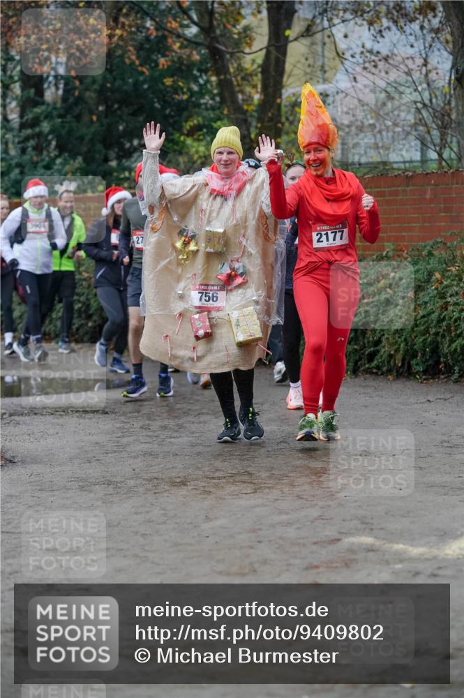 07.12.2025 - St. Pauli X-Mass-Run No. 15 Michael Burmester http://msf.ph/oto/9409802 07.12.2025 09:46:21 Laufen 27, 756, 5, 2177 meine-sportfotos.de