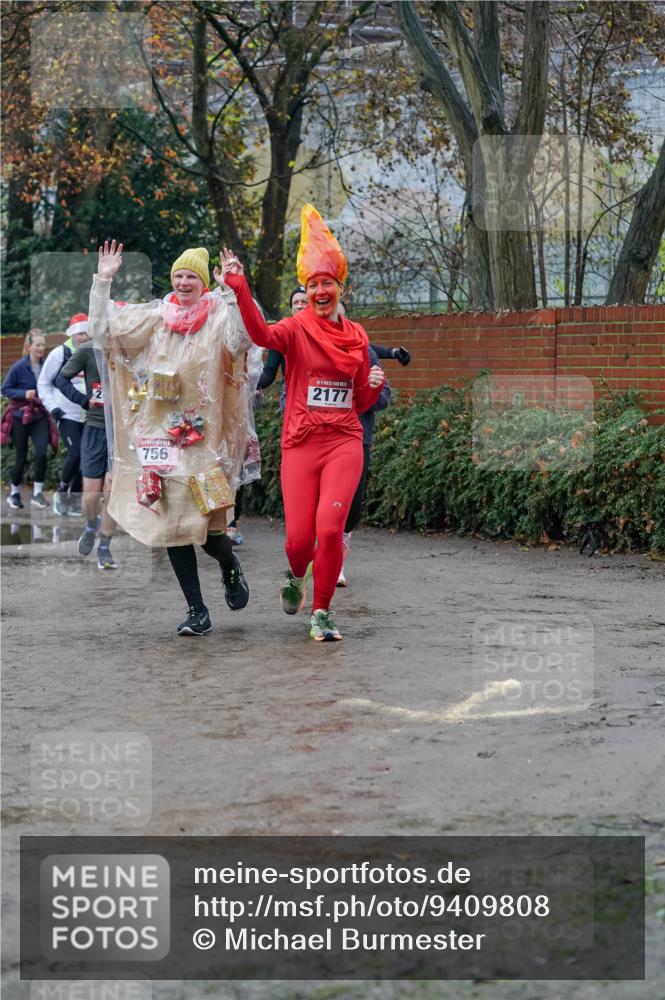 07.12.2025 - St. Pauli X-Mass-Run No. 15 Michael Burmester http://msf.ph/oto/9409808 07.12.2025 09:46:22 Laufen 2, 756, 2177 meine-sportfotos.de