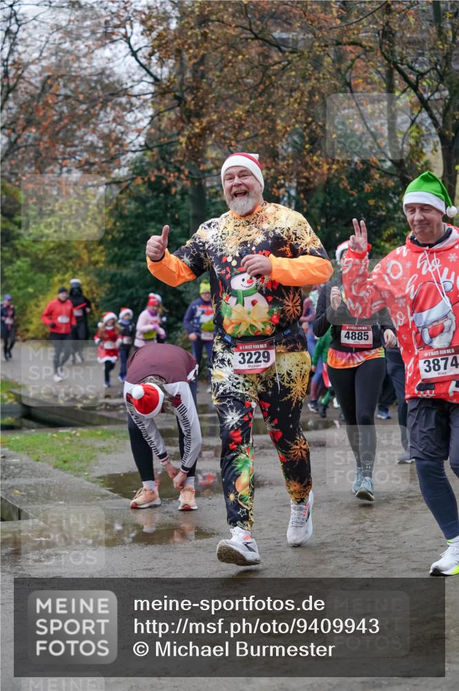 07.12.2025 - St. Pauli X-Mass-Run No. 15 Michael Burmester http://msf.ph/oto/9409943 07.12.2025 09:46:49 Laufen 15, 3229, 4885, 15, 3874 meine-sportfotos.de