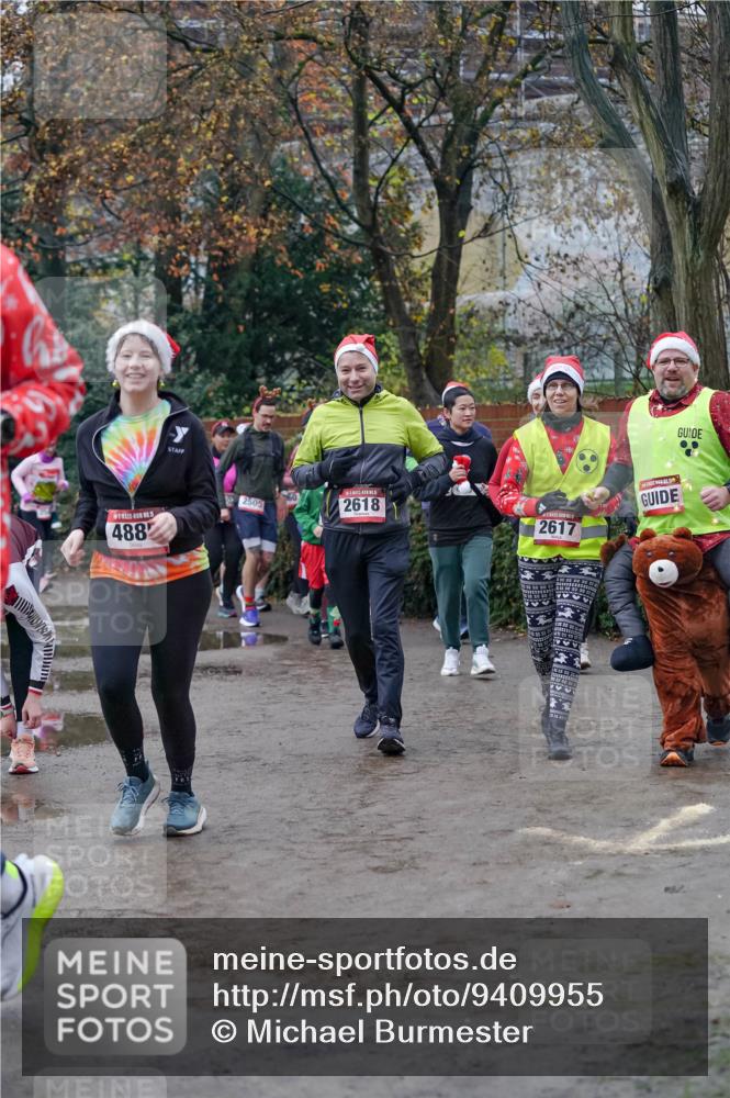 07.12.2025 - St. Pauli X-Mass-Run No. 15 Michael Burmester http://msf.ph/oto/9409955 07.12.2025 09:46:50 Laufen 488, 60, 2505, 2618, 2617 meine-sportfotos.de