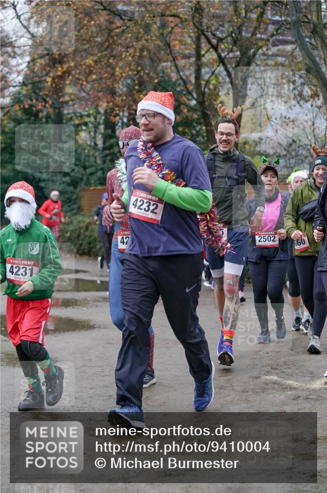 07.12.2025 - St. Pauli X-Mass-Run No. 15 Michael Burmester http://msf.ph/oto/9410004 07.12.2025 09:46:55 Laufen 15, 4231, 47, 15, 4232, 2502, 60 meine-sportfotos.de