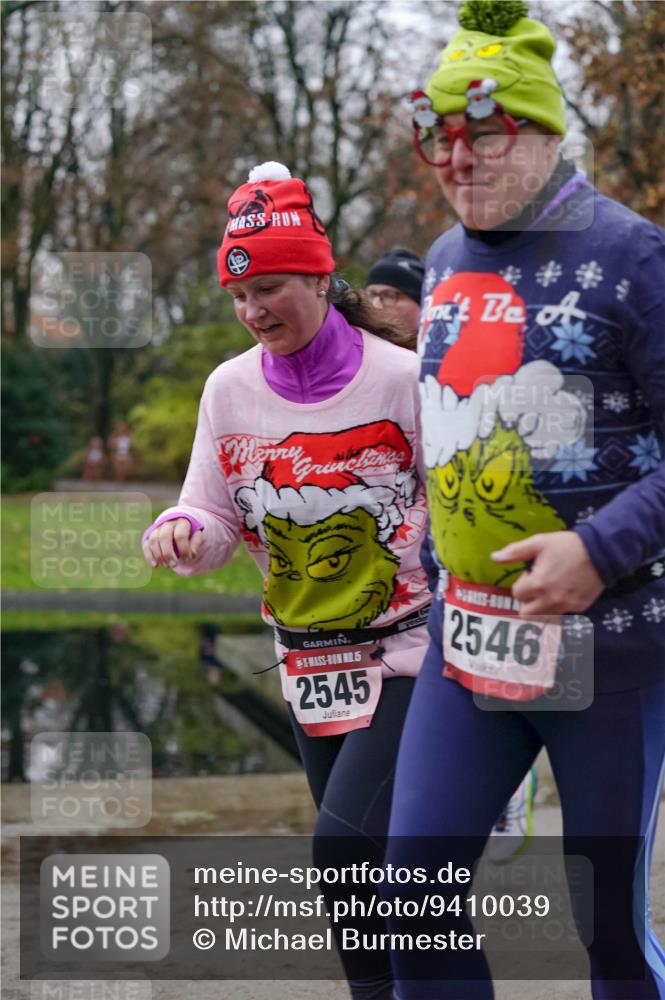 07.12.2025 - St. Pauli X-Mass-Run No. 15 Michael Burmester http://msf.ph/oto/9410039 07.12.2025 09:47:00 Laufen 5, 2545, 2546 meine-sportfotos.de