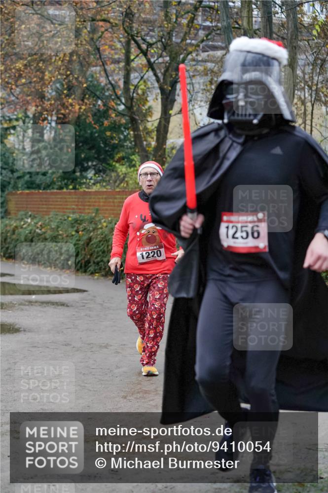 07.12.2025 - St. Pauli X-Mass-Run No. 15 Michael Burmester http://msf.ph/oto/9410054 07.12.2025 09:47:02 Laufen 15, 1220, 1256 meine-sportfotos.de