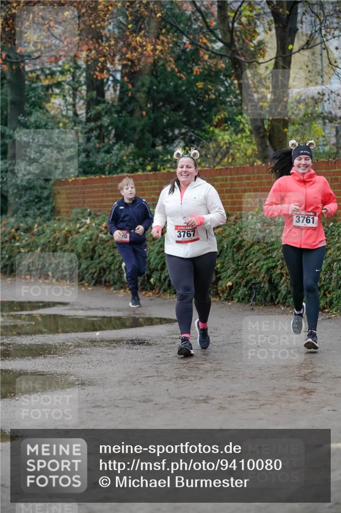 07.12.2025 - St. Pauli X-Mass-Run No. 15 Michael Burmester http://msf.ph/oto/9410080 07.12.2025 09:47:09 Laufen 20, 3767, 3761 meine-sportfotos.de