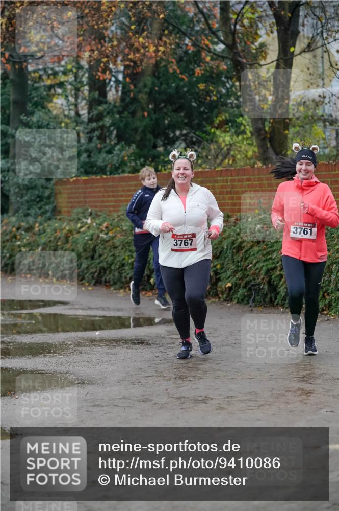 07.12.2025 - St. Pauli X-Mass-Run No. 15 Michael Burmester http://msf.ph/oto/9410086 07.12.2025 09:47:09 Laufen 3767, 5, 3761 meine-sportfotos.de