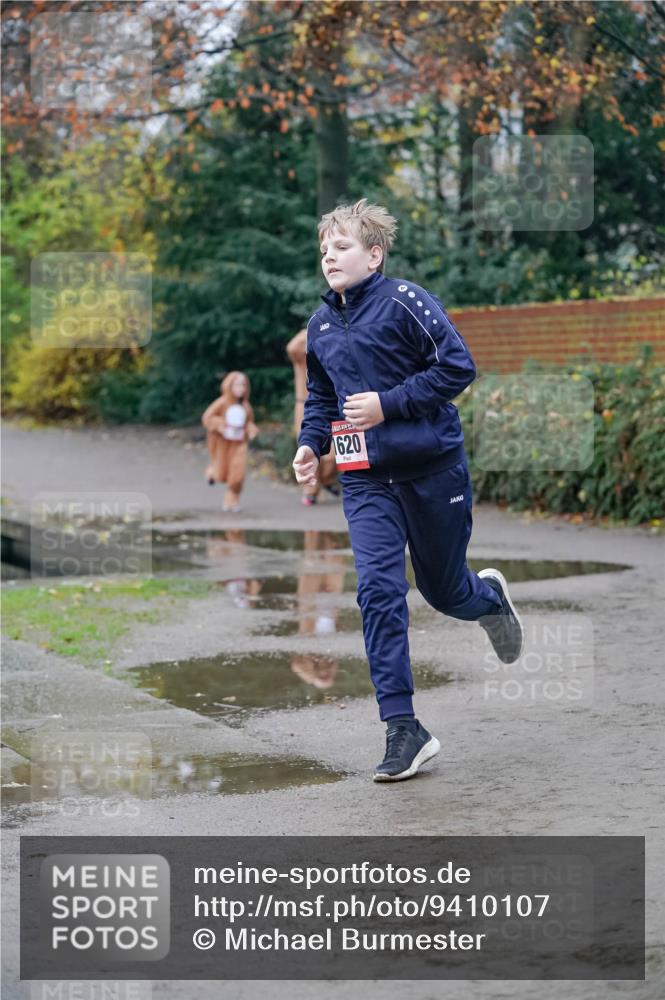 07.12.2025 - St. Pauli X-Mass-Run No. 15 Michael Burmester http://msf.ph/oto/9410107 07.12.2025 09:47:12 Laufen 1620 meine-sportfotos.de