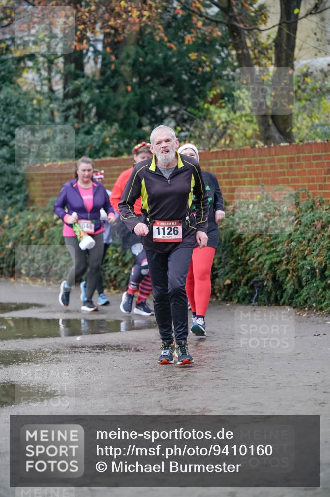 07.12.2025 - St. Pauli X-Mass-Run No. 15 Michael Burmester http://msf.ph/oto/9410160 07.12.2025 09:47:23 Laufen 1046, 15, 1126 meine-sportfotos.de