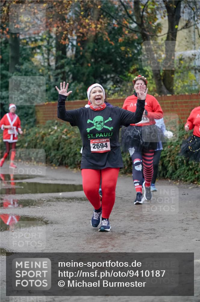 07.12.2025 - St. Pauli X-Mass-Run No. 15 Michael Burmester http://msf.ph/oto/9410187 07.12.2025 09:47:25 Laufen 15, 2694, 43 meine-sportfotos.de