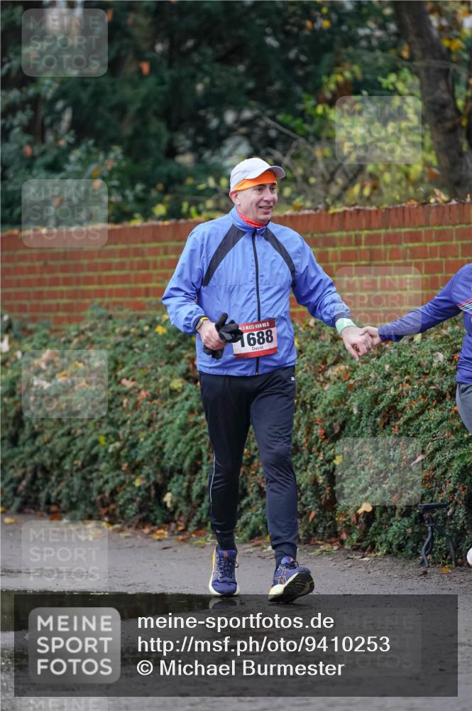 07.12.2025 - St. Pauli X-Mass-Run No. 15 Michael Burmester http://msf.ph/oto/9410253 07.12.2025 09:47:35 Laufen 15, 1688 meine-sportfotos.de