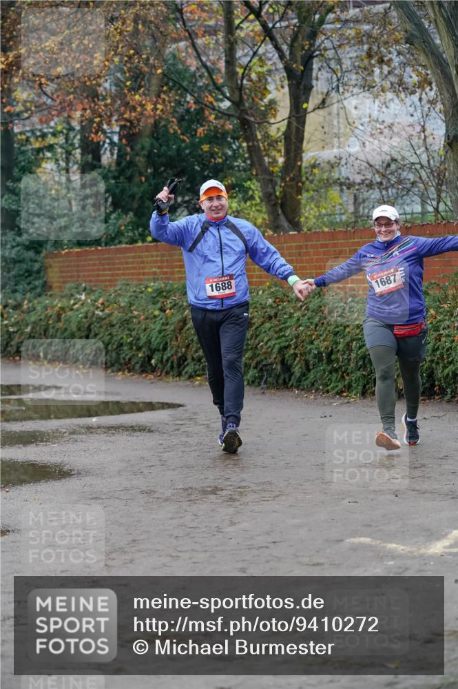 07.12.2025 - St. Pauli X-Mass-Run No. 15 Michael Burmester http://msf.ph/oto/9410272 07.12.2025 09:47:37 Laufen 1688, 1687 meine-sportfotos.de
