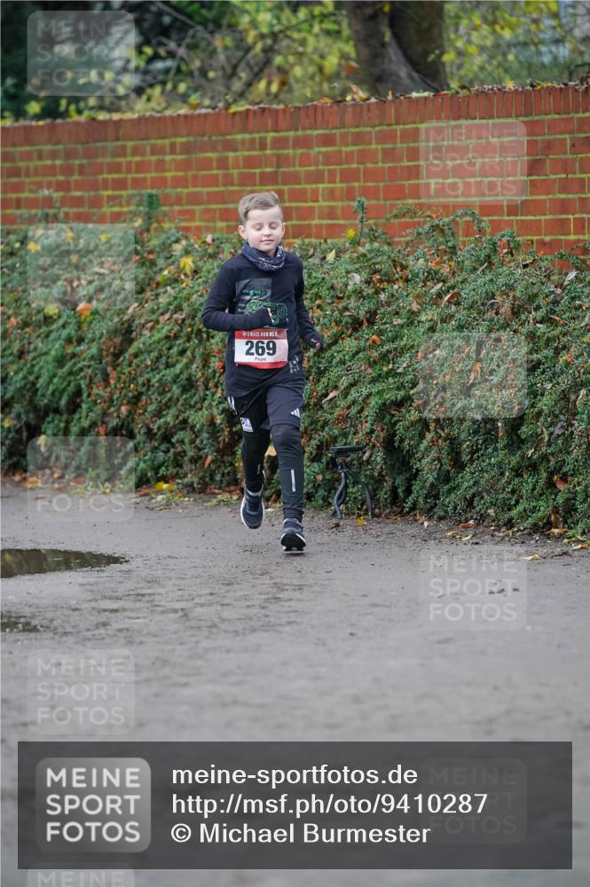 07.12.2025 - St. Pauli X-Mass-Run No. 15 Michael Burmester http://msf.ph/oto/9410287 07.12.2025 09:47:42 Laufen 5, 269 meine-sportfotos.de