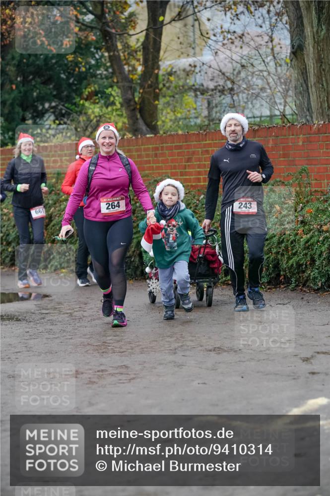 07.12.2025 - St. Pauli X-Mass-Run No. 15 Michael Burmester http://msf.ph/oto/9410314 07.12.2025 09:47:46 Laufen 661, 264, 243 meine-sportfotos.de