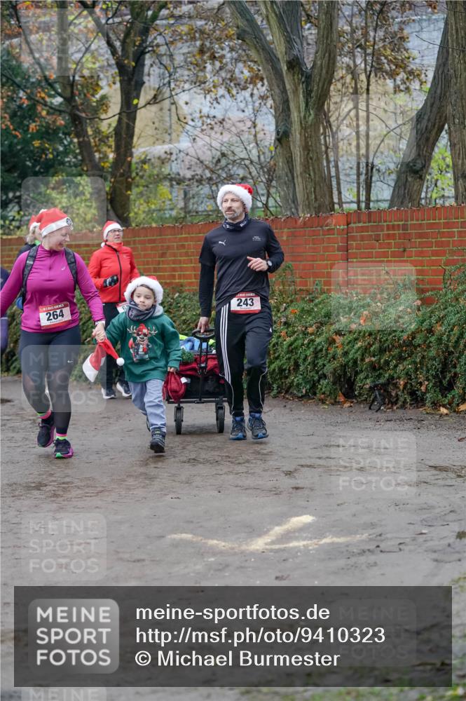 07.12.2025 - St. Pauli X-Mass-Run No. 15 Michael Burmester http://msf.ph/oto/9410323 07.12.2025 09:47:47 Laufen 264, 243 meine-sportfotos.de