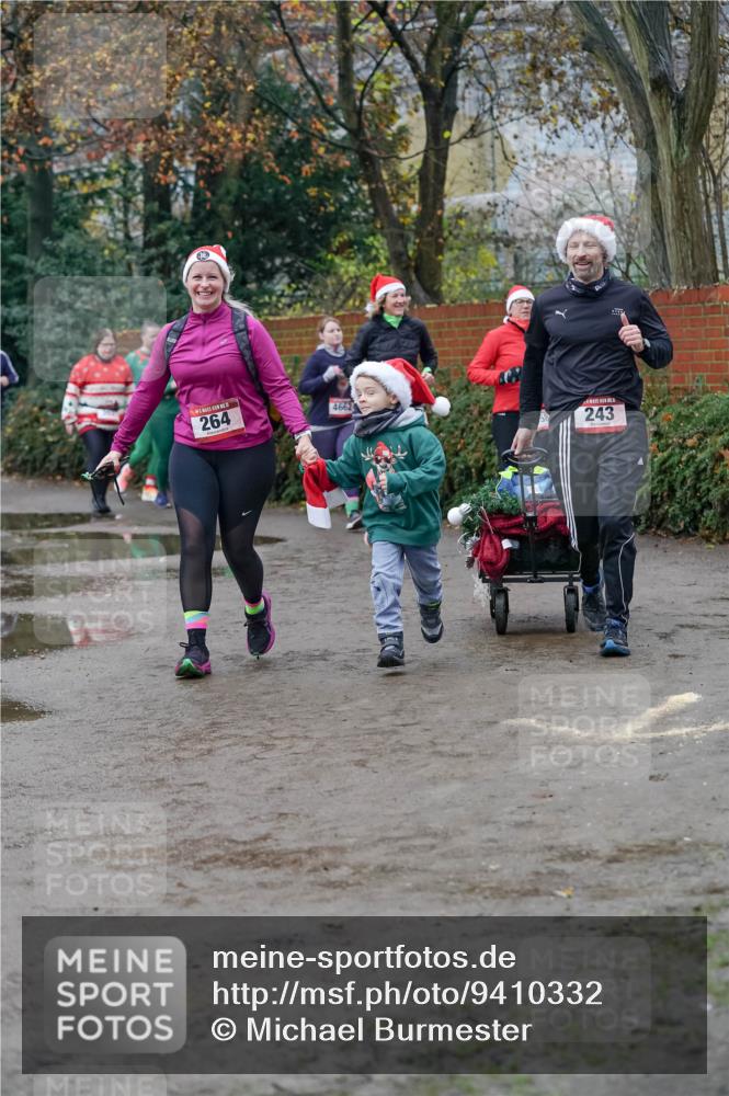 07.12.2025 - St. Pauli X-Mass-Run No. 15 Michael Burmester http://msf.ph/oto/9410332 07.12.2025 09:47:48 Laufen 264, 4662, 243 meine-sportfotos.de