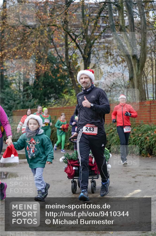 07.12.2025 - St. Pauli X-Mass-Run No. 15 Michael Burmester http://msf.ph/oto/9410344 07.12.2025 09:47:49 Laufen 15, 243, 658 meine-sportfotos.de