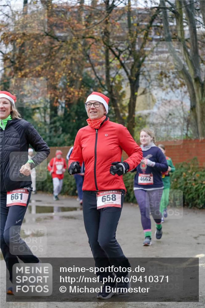 07.12.2025 - St. Pauli X-Mass-Run No. 15 Michael Burmester http://msf.ph/oto/9410371 07.12.2025 09:47:52 Laufen 15, 661, 15, 658, 4662 meine-sportfotos.de