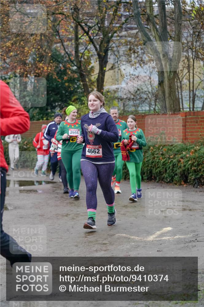 07.12.2025 - St. Pauli X-Mass-Run No. 15 Michael Burmester http://msf.ph/oto/9410374 07.12.2025 09:47:52 Laufen 2666, 4662, 567 meine-sportfotos.de