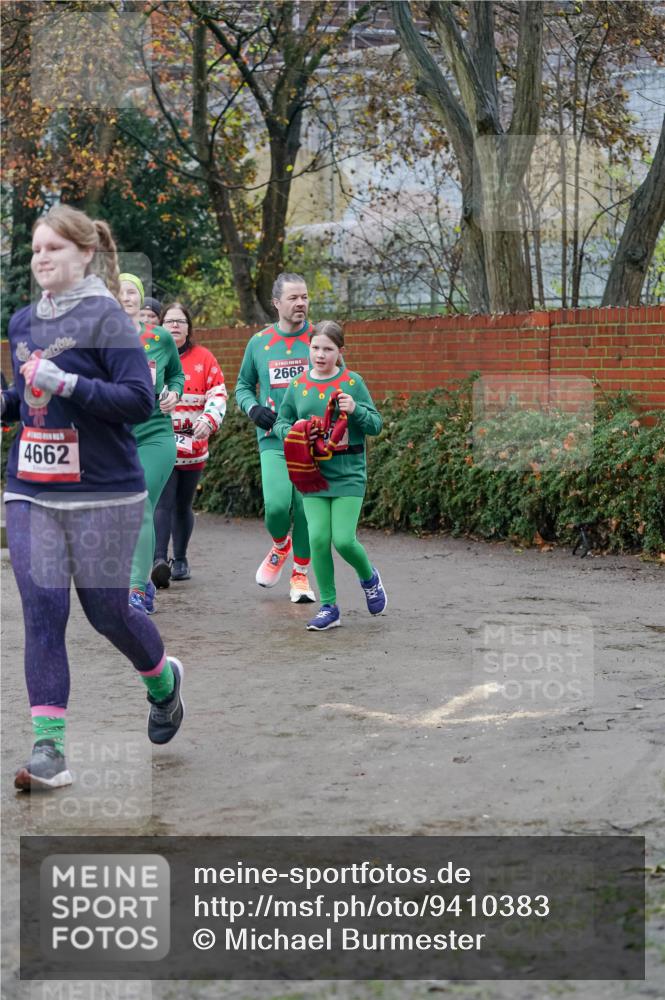 07.12.2025 - St. Pauli X-Mass-Run No. 15 Michael Burmester http://msf.ph/oto/9410383 07.12.2025 09:47:53 Laufen 4662, 2669 meine-sportfotos.de