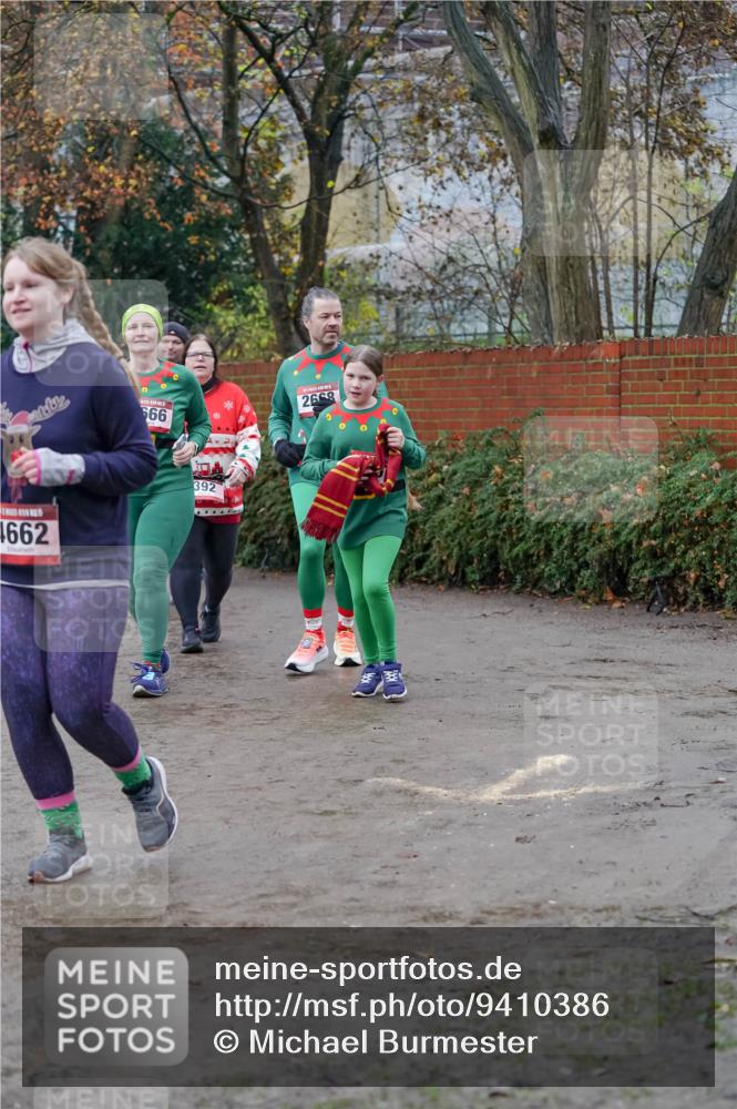 07.12.2025 - St. Pauli X-Mass-Run No. 15 Michael Burmester http://msf.ph/oto/9410386 07.12.2025 09:47:53 Laufen 4662, 666, 2668, 392 meine-sportfotos.de