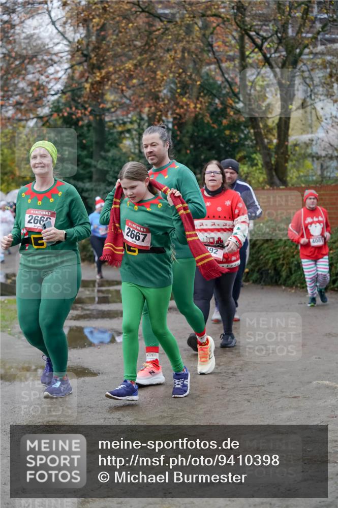 07.12.2025 - St. Pauli X-Mass-Run No. 15 Michael Burmester http://msf.ph/oto/9410398 07.12.2025 09:47:55 Laufen 15, 266, 2667, 92, 4081 meine-sportfotos.de