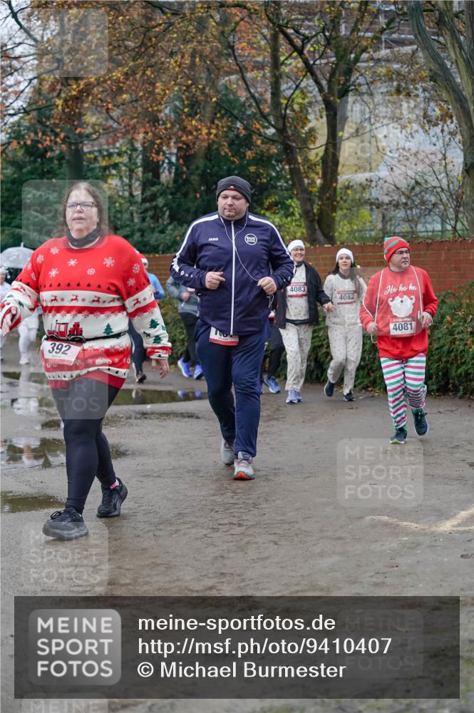 07.12.2025 - St. Pauli X-Mass-Run No. 15 Michael Burmester http://msf.ph/oto/9410407 07.12.2025 09:47:56 Laufen 392, 010, 4083, 4082, 4081 meine-sportfotos.de