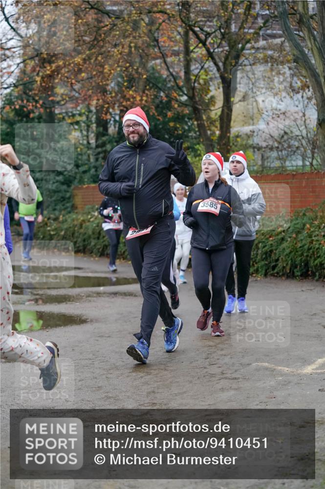 07.12.2025 - St. Pauli X-Mass-Run No. 15 Michael Burmester http://msf.ph/oto/9410451 07.12.2025 09:48:01 Laufen 3585 meine-sportfotos.de