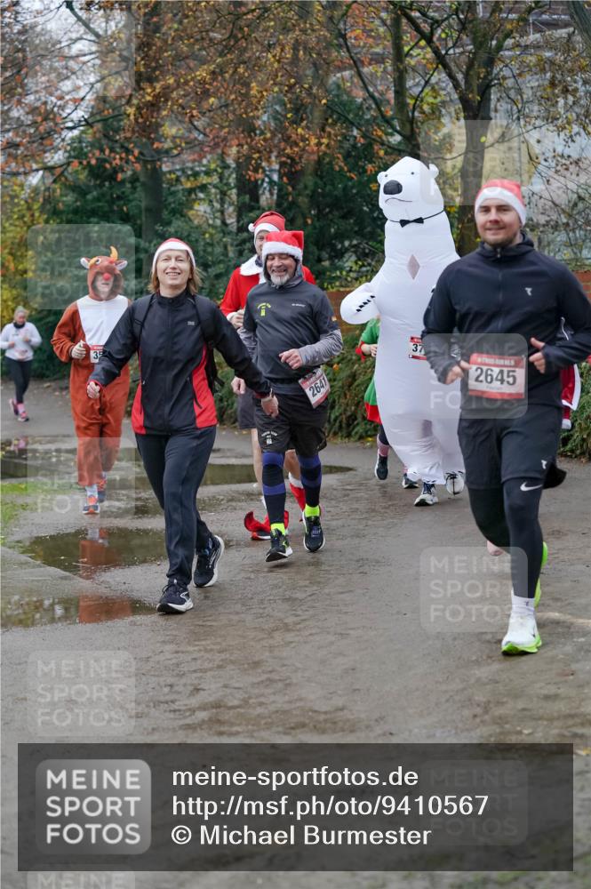07.12.2025 - St. Pauli X-Mass-Run No. 15 Michael Burmester http://msf.ph/oto/9410567 07.12.2025 09:48:12 Laufen 3, 2641, 37, 2645 meine-sportfotos.de