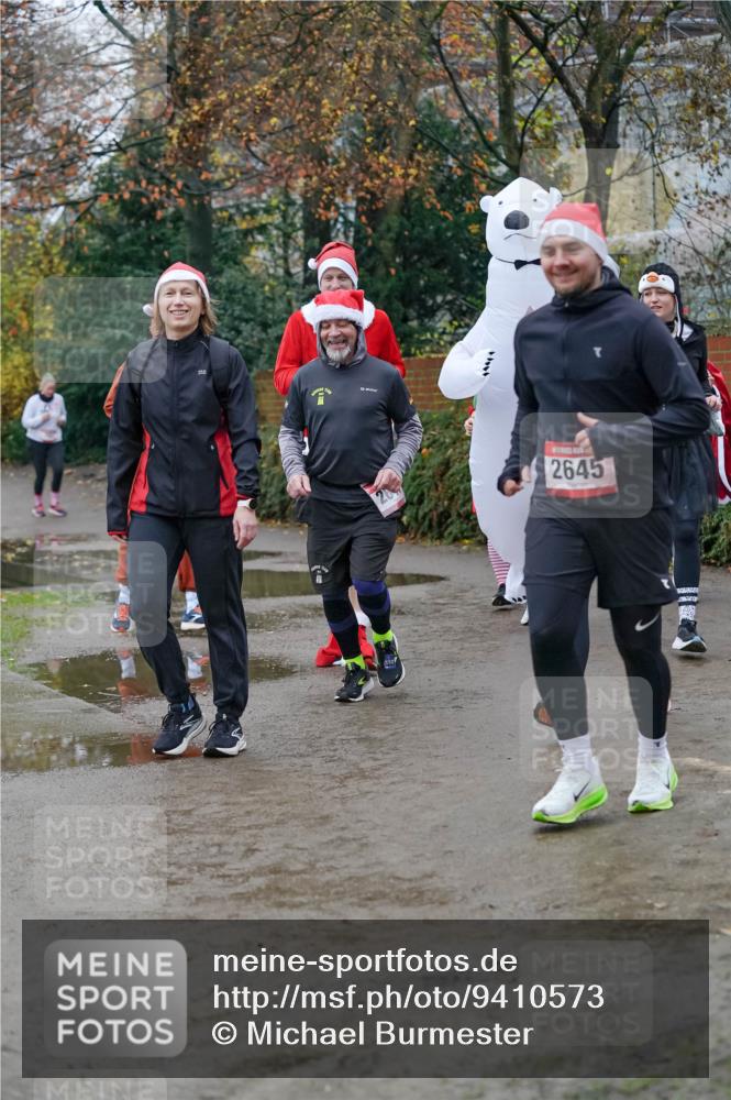 07.12.2025 - St. Pauli X-Mass-Run No. 15 Michael Burmester http://msf.ph/oto/9410573 07.12.2025 09:48:13 Laufen 2645 meine-sportfotos.de