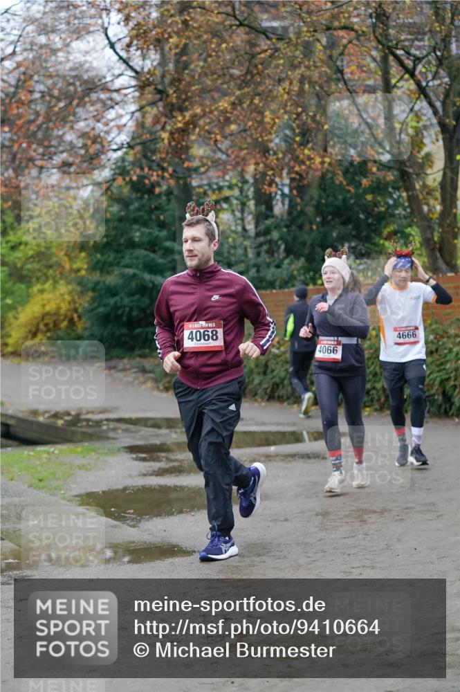07.12.2025 - St. Pauli X-Mass-Run No. 15 Michael Burmester http://msf.ph/oto/9410664 07.12.2025 09:48:25 Laufen 15, 4068, 4066, 4666 meine-sportfotos.de