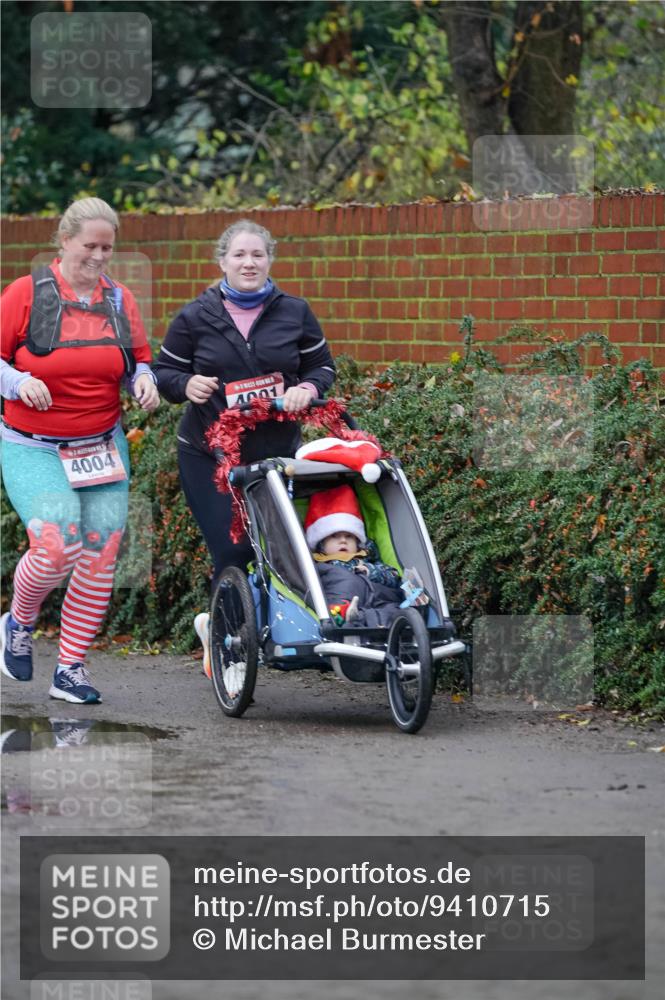 07.12.2025 - St. Pauli X-Mass-Run No. 15 Michael Burmester http://msf.ph/oto/9410715 07.12.2025 09:48:39 Laufen 4004, 4001 meine-sportfotos.de