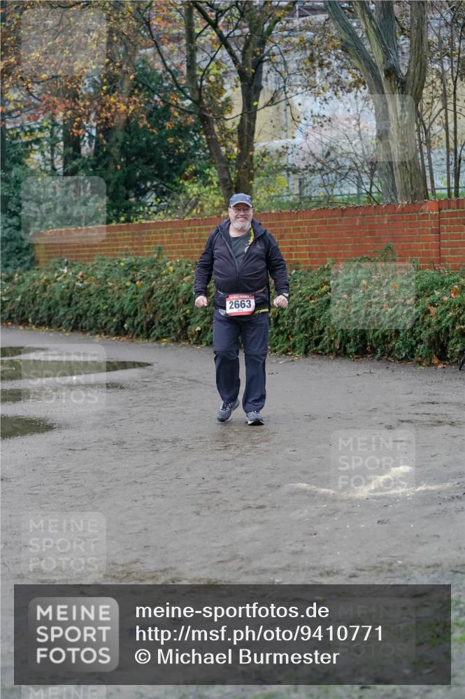 07.12.2025 - St. Pauli X-Mass-Run No. 15 Michael Burmester http://msf.ph/oto/9410771 07.12.2025 09:49:02 Laufen 2663 meine-sportfotos.de