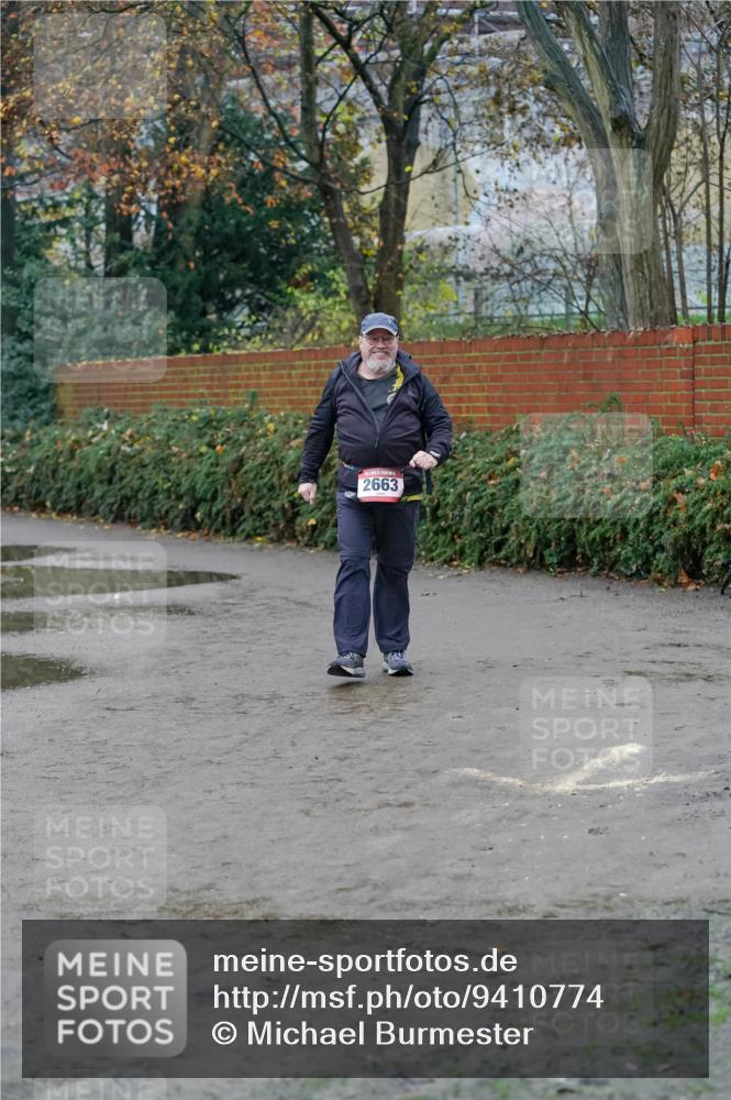 07.12.2025 - St. Pauli X-Mass-Run No. 15 Michael Burmester http://msf.ph/oto/9410774 07.12.2025 09:49:03 Laufen 2663 meine-sportfotos.de