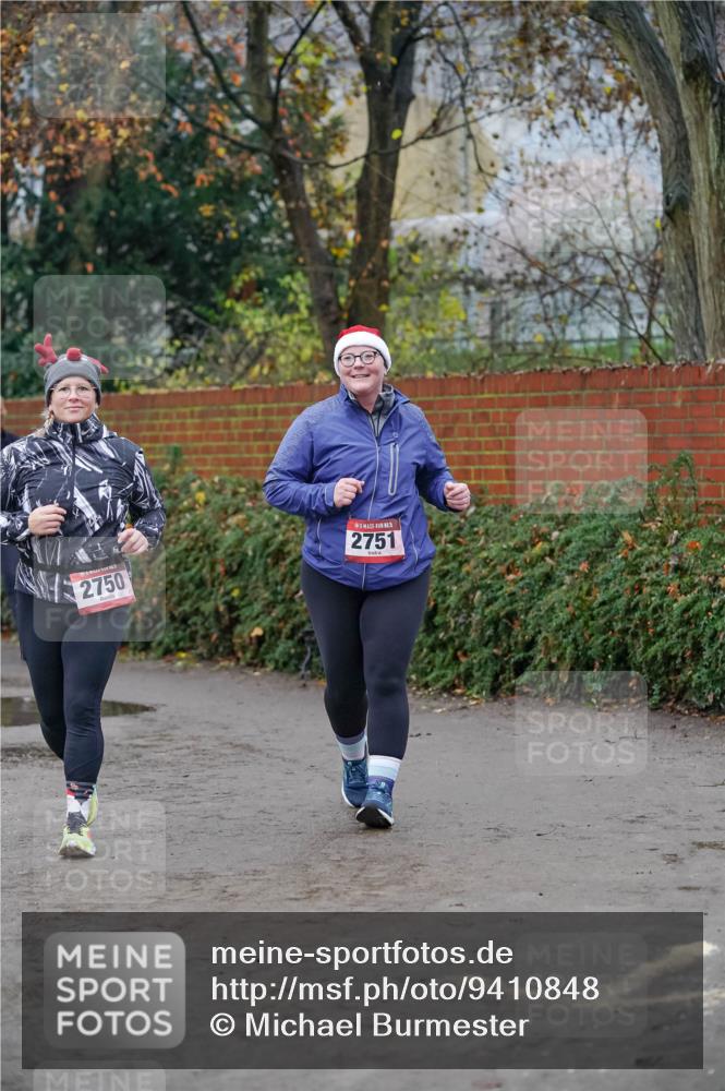 07.12.2025 - St. Pauli X-Mass-Run No. 15 Michael Burmester http://msf.ph/oto/9410848 07.12.2025 09:49:24 Laufen 2750, 2751 meine-sportfotos.de
