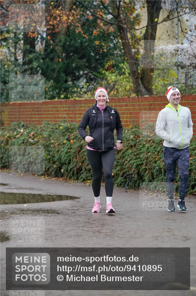07.12.2025 - St. Pauli X-Mass-Run No. 15 Michael Burmester http://msf.ph/oto/9410895 07.12.2025 09:49:45 Laufen  meine-sportfotos.de
