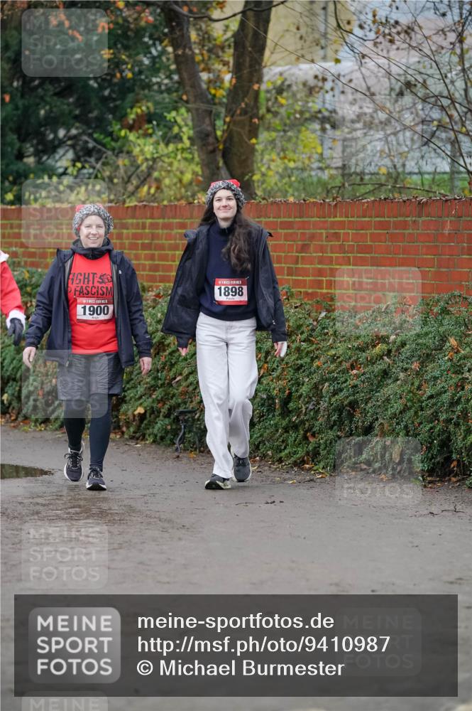 07.12.2025 - St. Pauli X-Mass-Run No. 15 Michael Burmester http://msf.ph/oto/9410987 07.12.2025 09:50:50 Laufen 15, 1900, 1898 meine-sportfotos.de