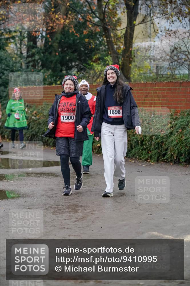 07.12.2025 - St. Pauli X-Mass-Run No. 15 Michael Burmester http://msf.ph/oto/9410995 07.12.2025 09:50:52 Laufen 15, 1900, 1898 meine-sportfotos.de