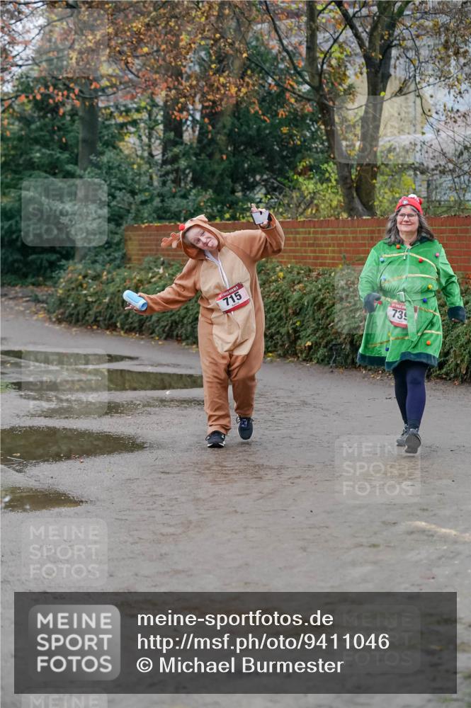 07.12.2025 - St. Pauli X-Mass-Run No. 15 Michael Burmester http://msf.ph/oto/9411046 07.12.2025 09:51:00 Laufen 715, 739 meine-sportfotos.de