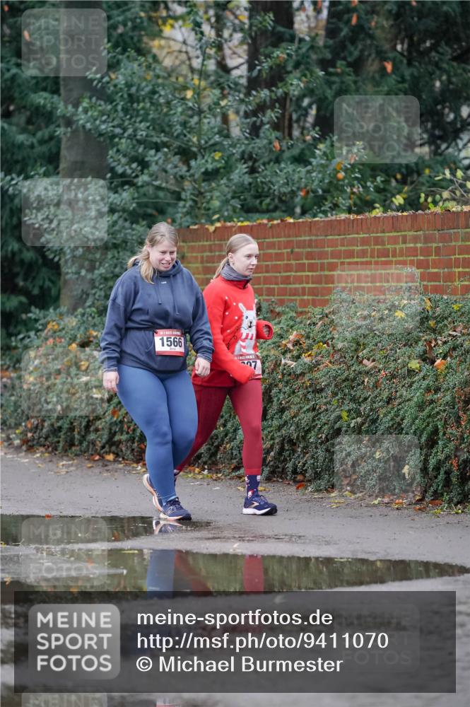 07.12.2025 - St. Pauli X-Mass-Run No. 15 Michael Burmester http://msf.ph/oto/9411070 07.12.2025 09:51:12 Laufen 1566 meine-sportfotos.de